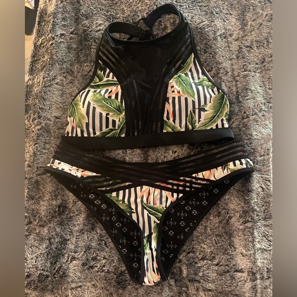 Body Glove High Neck Mesh Floral Stripe Bikini Set - Picture 2 of 4
